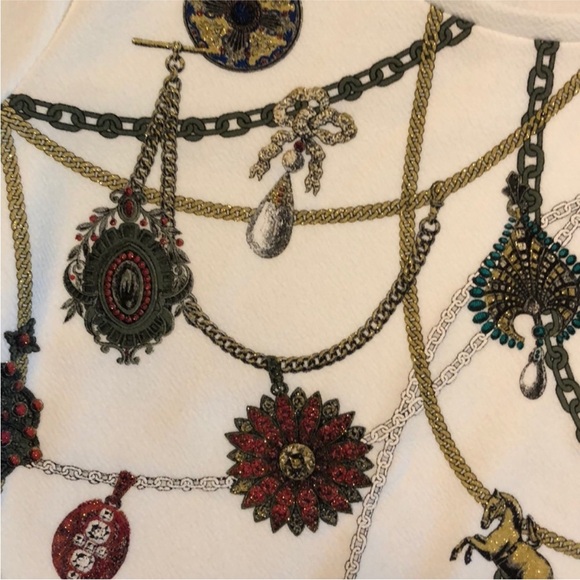 Zara t-shirt - holiday theme - Picture 3 of 4